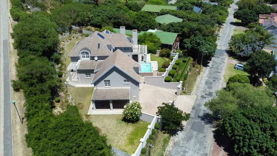 4 Bedroom Property for Sale in Sedgefield Central Western Cape